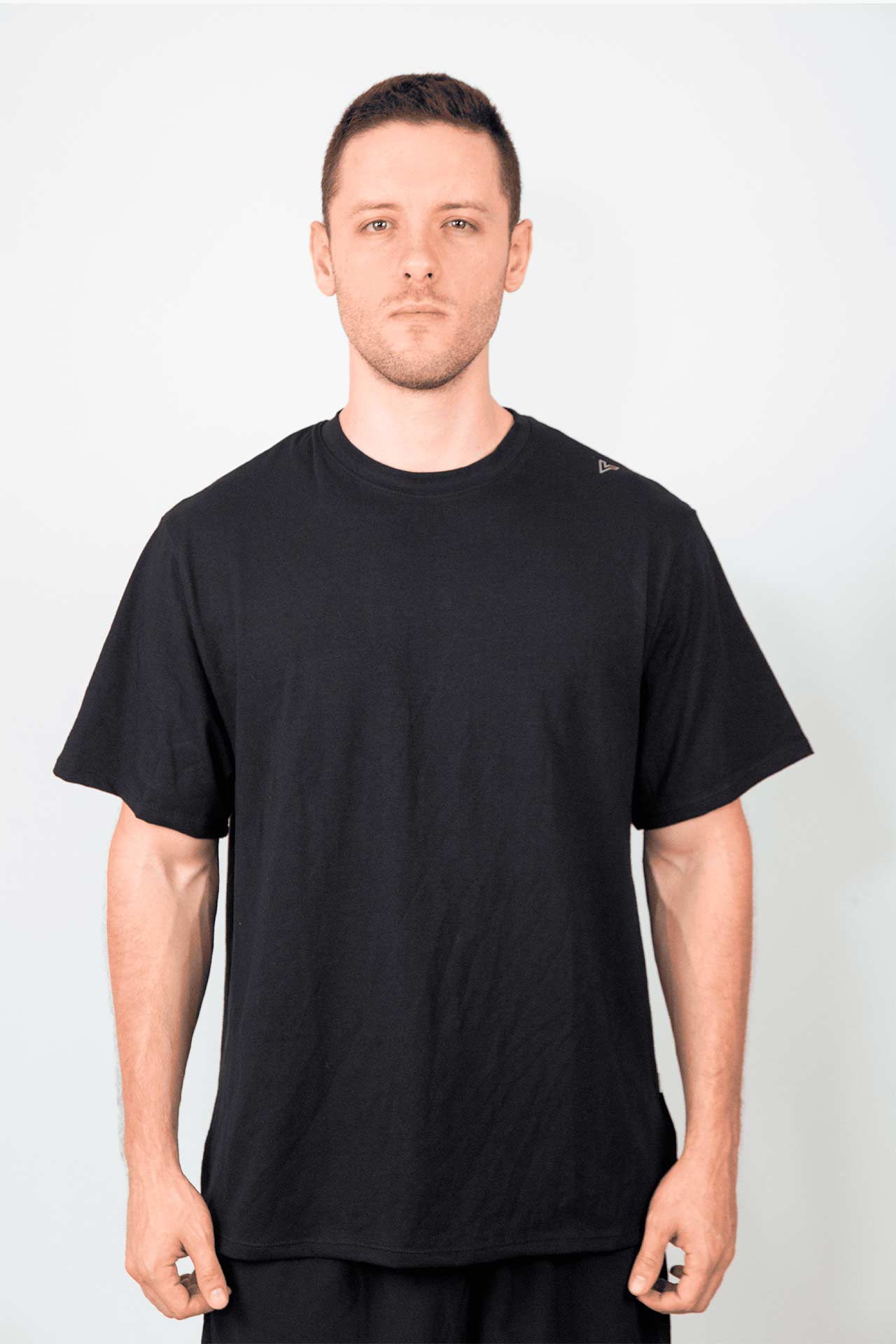 Camiseta oversize MAN Active básica para el gimnasio